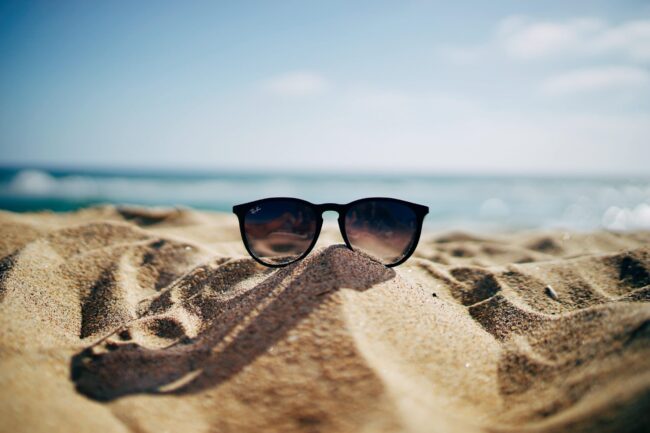 Using Sunglasses for eye protection - Cathedral eye clinic blogs